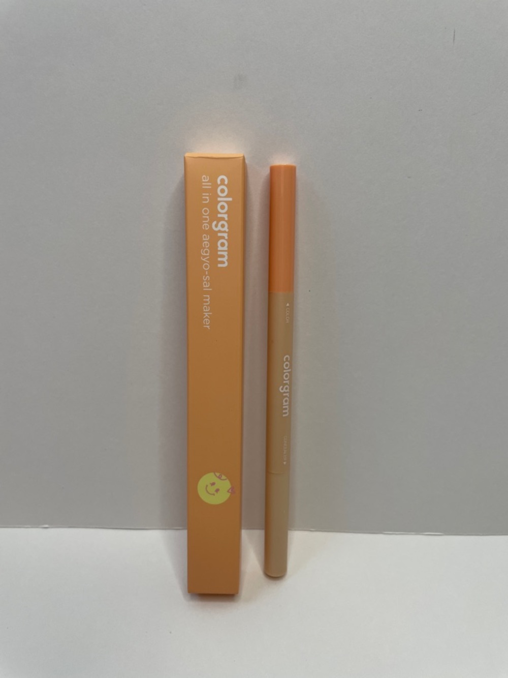 NIB Colorgram All-in-One eyeliner - #04 Peach/Apricot.